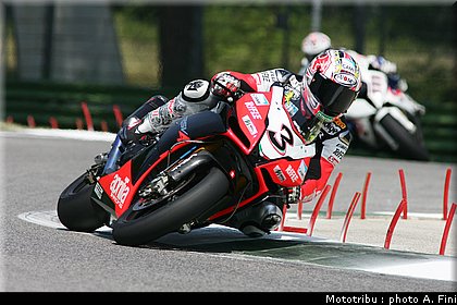 sbk_biaggi_2_test_imola2009.JPG