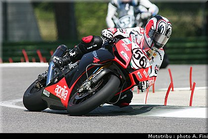 sbk_nakano_3_test_imola2009.JPG