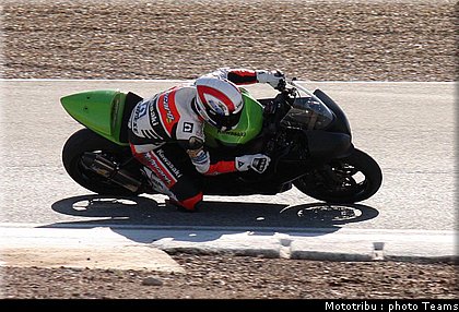 lascorz_3_sbk_test_portimao_2009_043.jpg