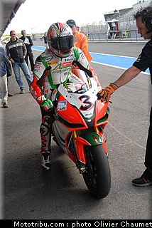 sbk_biaggi_13_portugal_2010.jpg