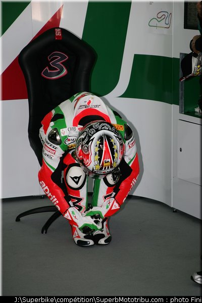 sbk_biaggi_08_valence_2010