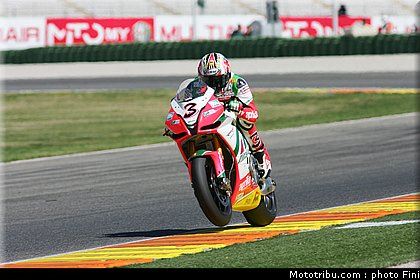 sbk_biaggi_12_valence_2010.JPG