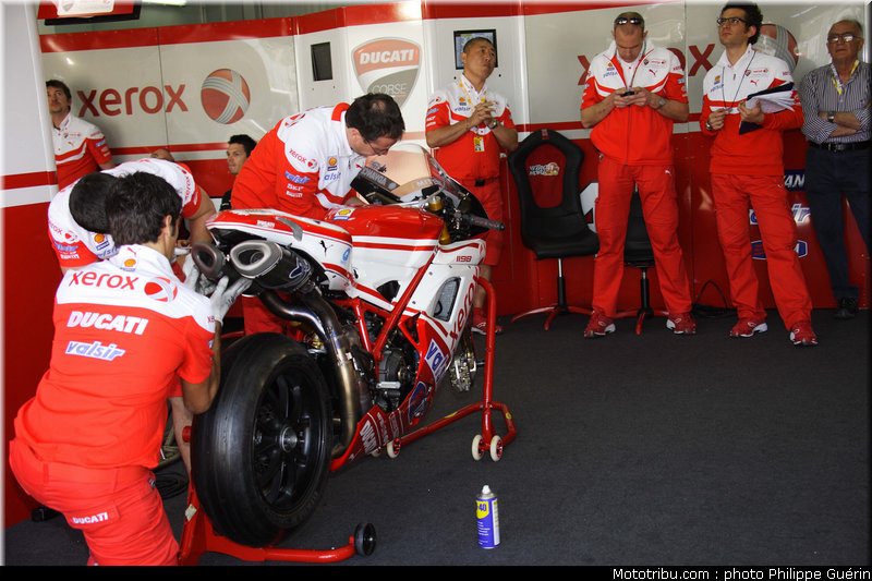sbk_ducati_8_valence_2110