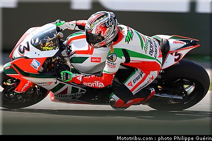 sbk_biaggi_04_valence_2110.JPG