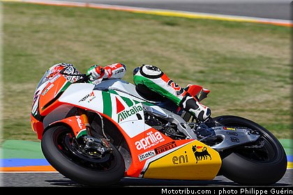 sbk_biaggi_13_valence_2110.JPG