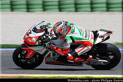 sbk_biaggi_14_valence_2110.JPG