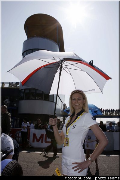 0264_pitbabes_04_sbk_assen_2010