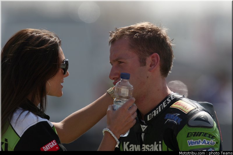 0283_pitbabes_23_sbk_assen_2010