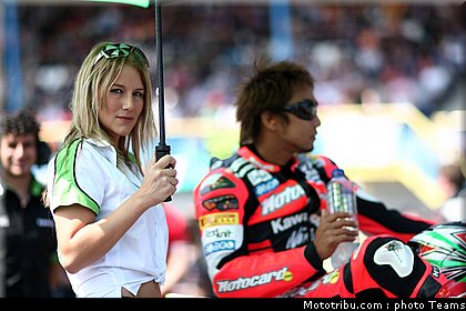0280_pitbabes_20_sbk_assen_2010.jpg