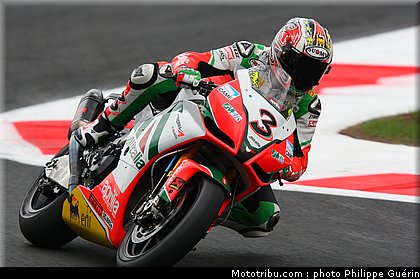 sbk_biaggi_05_monza_2010.JPG
