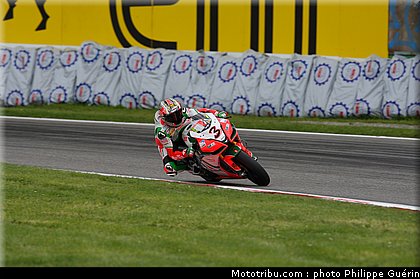 sbk_biaggi_16_monza_2010.JPG