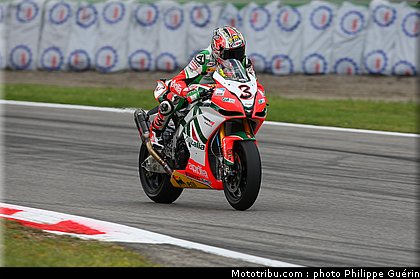 sbk_biaggi_17_monza_2010.JPG