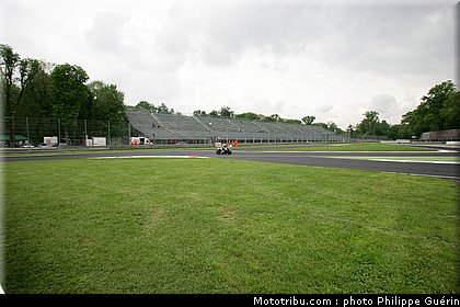divers_circuit_31_monza_2010.JPG