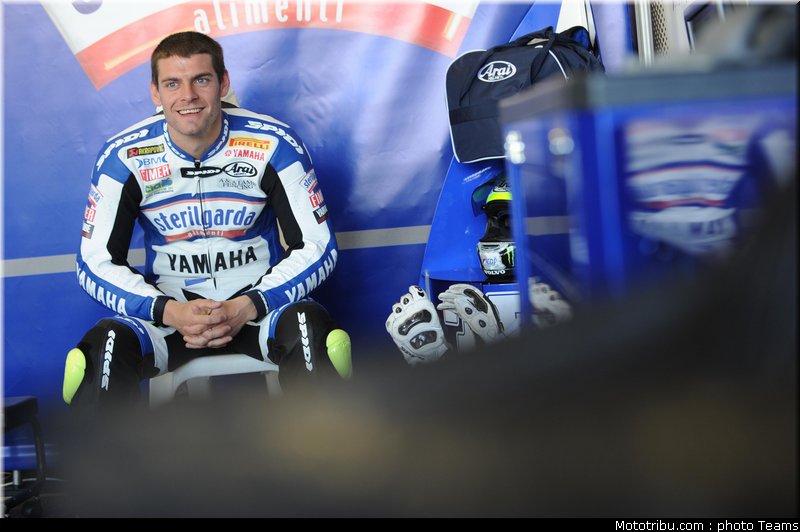 sbk_crutchlow_02_kyalami_2010