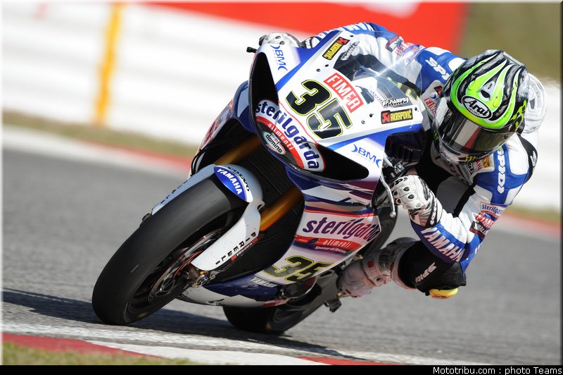 sbk_crutchlow_06_kyalami_2010