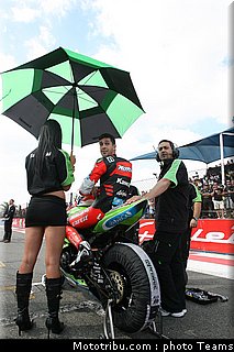 sbk_pitbabe_kyalami_2010_10.jpg