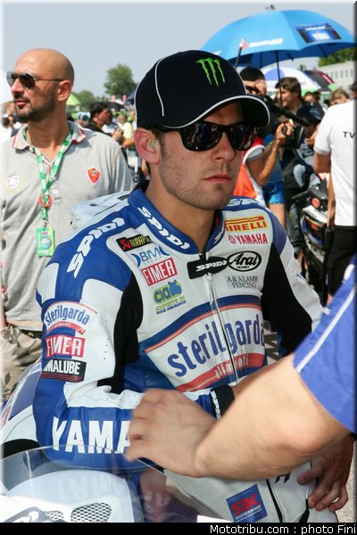 sbk_crutchlow_2_sanmarin_2010