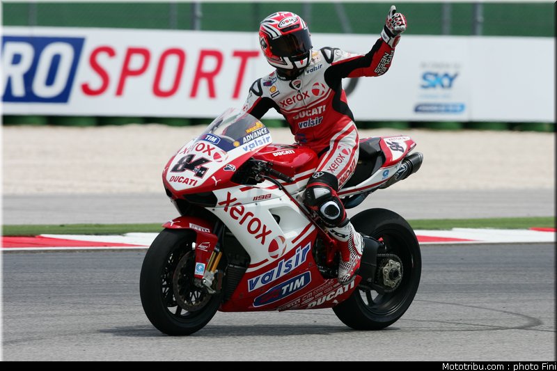 sbk_fabrizio_03_sanmarin_2010