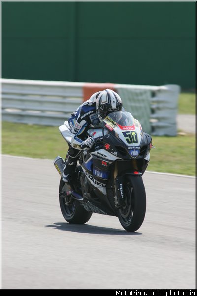 sbk_guintoli_2_sanmarin_2010