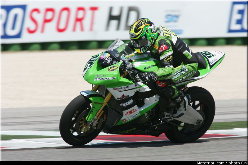 sbk_hayden_3_sanmarin_2010