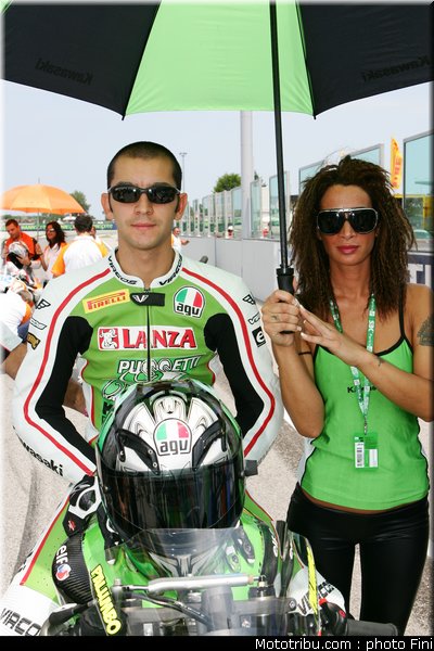 sbk_pitbabes_sanmarin_2010_013