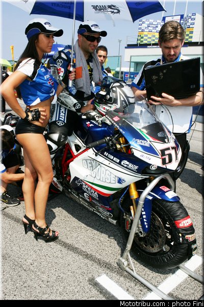 sbk_pitbabes_sanmarin_2010_020