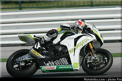 sbk_rea_3_sanmarin_2010.JPG