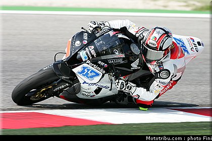 supersport_praia_1_sanmarin_2010.JPG