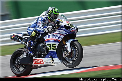 sbk_crutchlow_2_sanmarin_2010.jpg