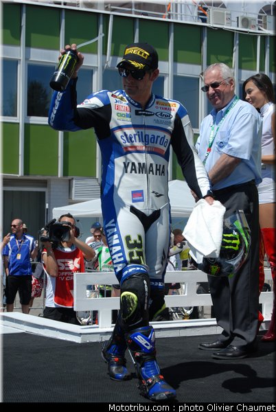 sbk_crutchlow_7_tchequie_2010