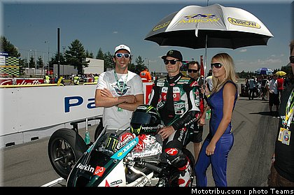 pitbabe_superbike_tchequie_2010_08.jpg