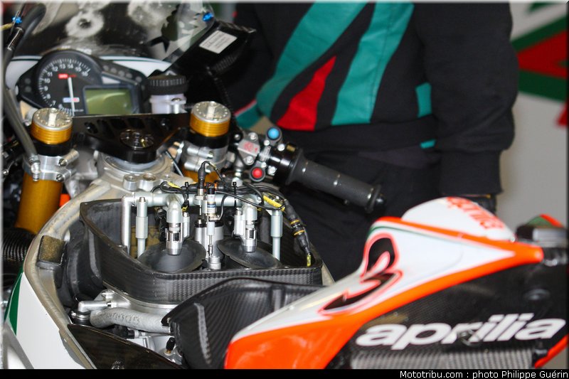 sbk_aprilia_3_angleterre_2010
