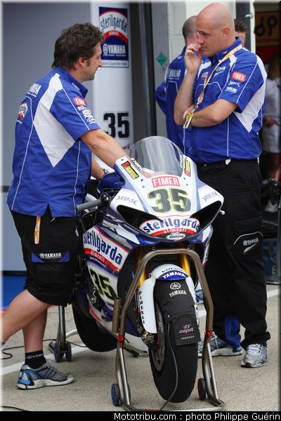 sbk_crutchlow_03_angleterre_2010