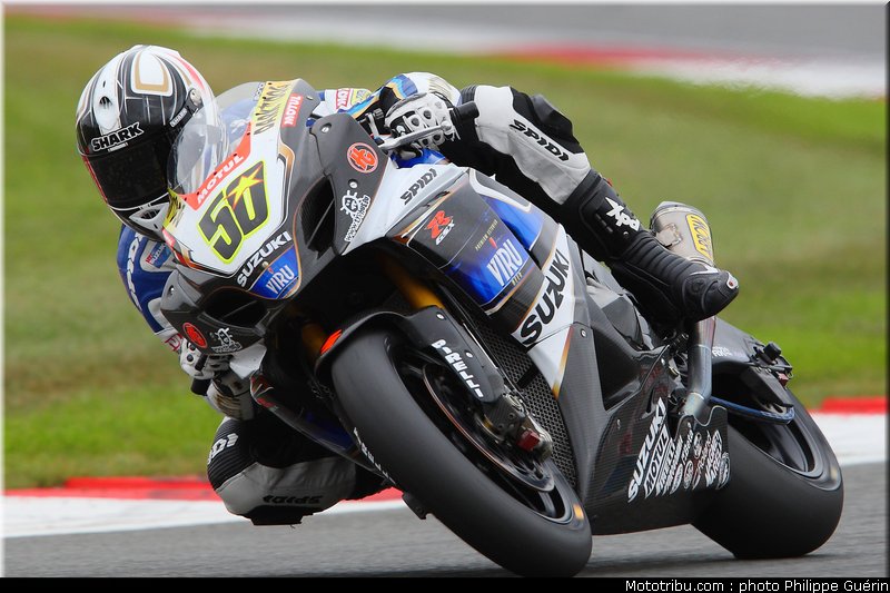 sbk_guintoli_17_angleterre_2010