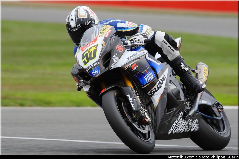 sbk_guintoli_18_angleterre_2010