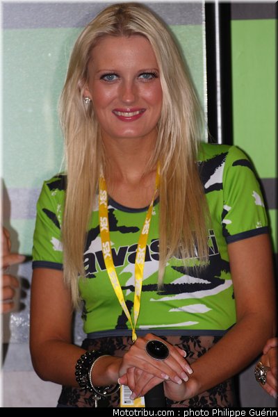 sbk_pitbabe_50_angleterre_2010