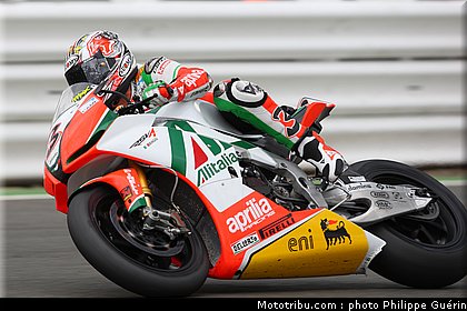 sbk_biaggi_06_angleterre_2010.JPG