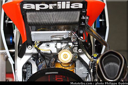 sbk_biaggi_08_angleterre_2010.JPG