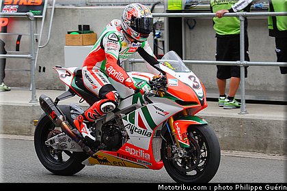 sbk_biaggi_09_angleterre_2010.JPG