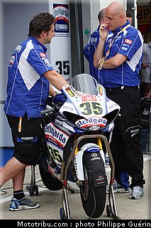 sbk_crutchlow_03_angleterre_2010.JPG