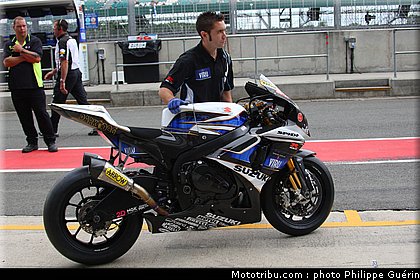 sbk_guintoli_03_angleterre_2010.JPG