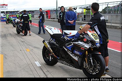 sbk_guintoli_04_angleterre_2010.JPG