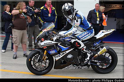 sbk_guintoli_08_angleterre_2010.JPG