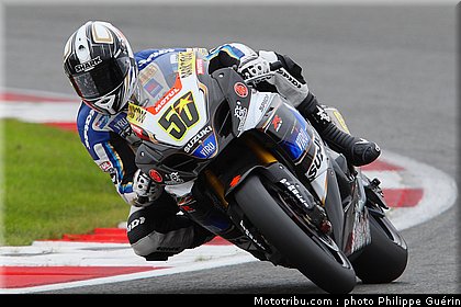 sbk_guintoli_16_angleterre_2010.JPG