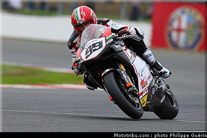 sbk_scassa_2_angleterre_2010.JPG