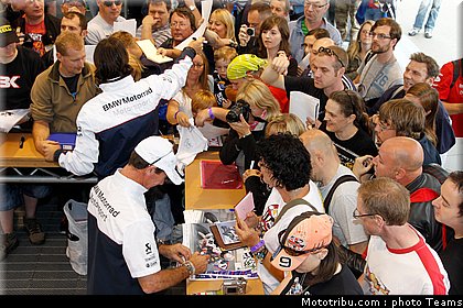 sbk_bmw_02_angleterre_2010.jpg