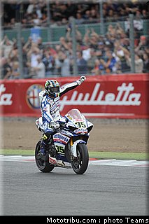 sbk_crutchlow_13_angleterre_2010.jpg