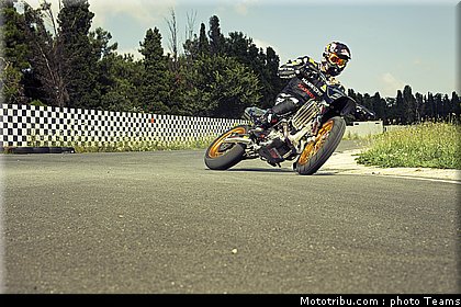 supersport_sofuoglu_06_angleterre_2010.jpg