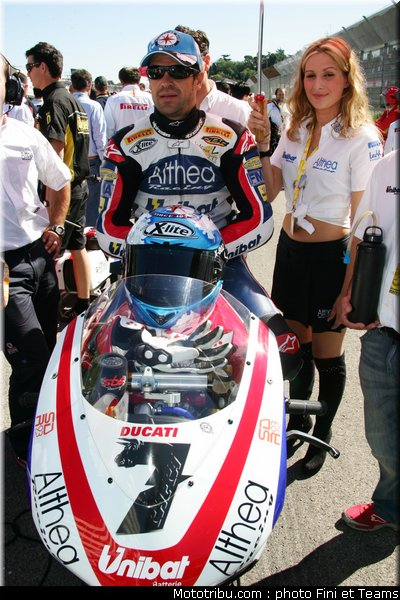 superbike_pitbabe_imola_2010_27