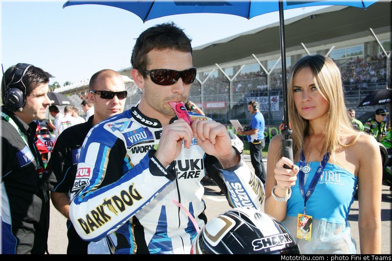 superbike_pitbabe_imola_2010_29